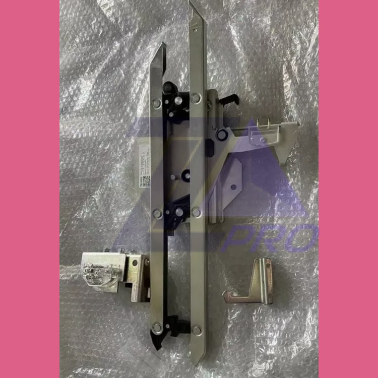 Отводка левая с замком CDL-CS00CC200 Fermator